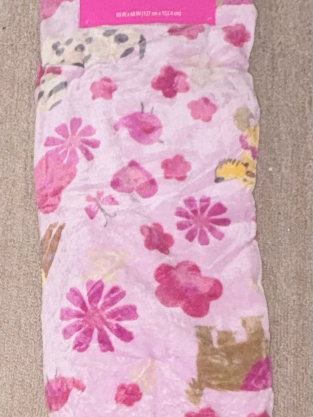 Plush Pink Floral Throw Blanket - Soft Decorative Bedding Accent